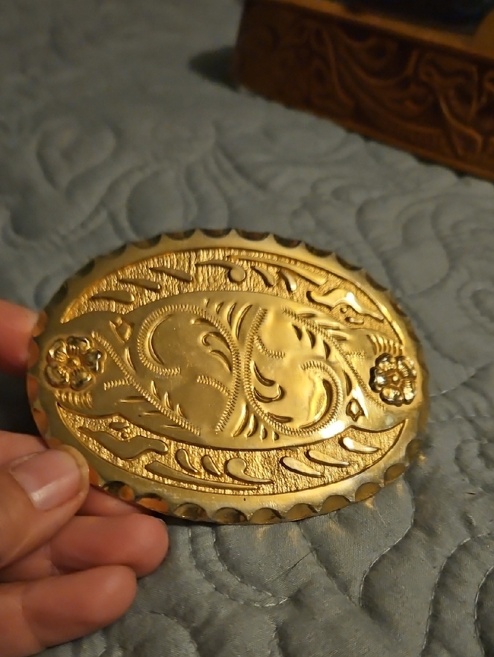 Ornate Gold Oval Belt Buckle - Decorative Western Style
